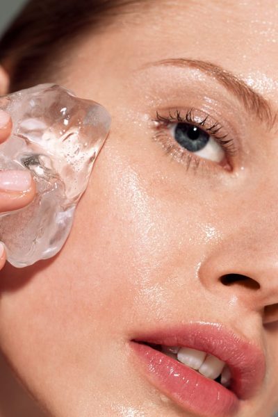 Hielo sobre el rostro_ el tratamiento más efectivo para cuidar nuestra piel Hielo sobre el rostro_ el tratamiento más efectivo para cuidar nuestra piel